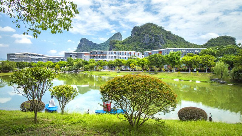 SMT贴片加工立碑现象解析与预防策略
