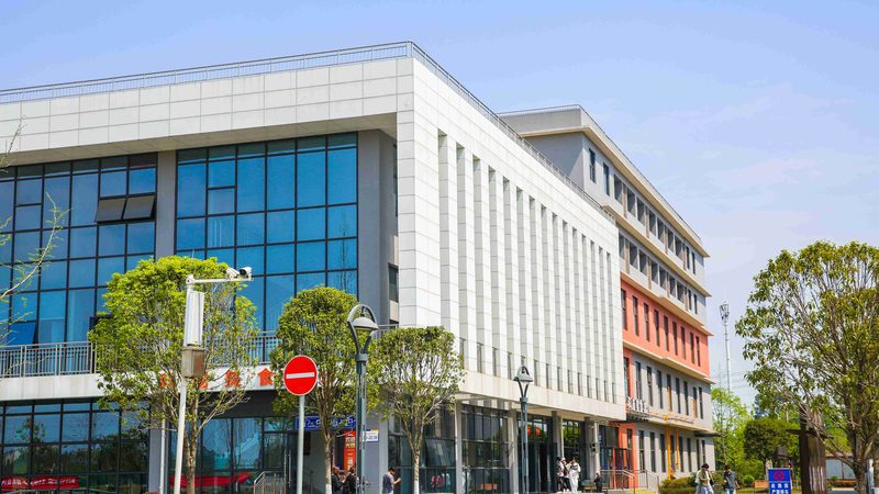 电子元器件代理加盟：揭秘供应链背后的关键要素